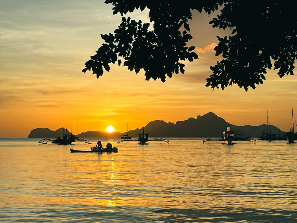 Corong Coron Sip Sunset Lounge & Bar El Nido Palawan