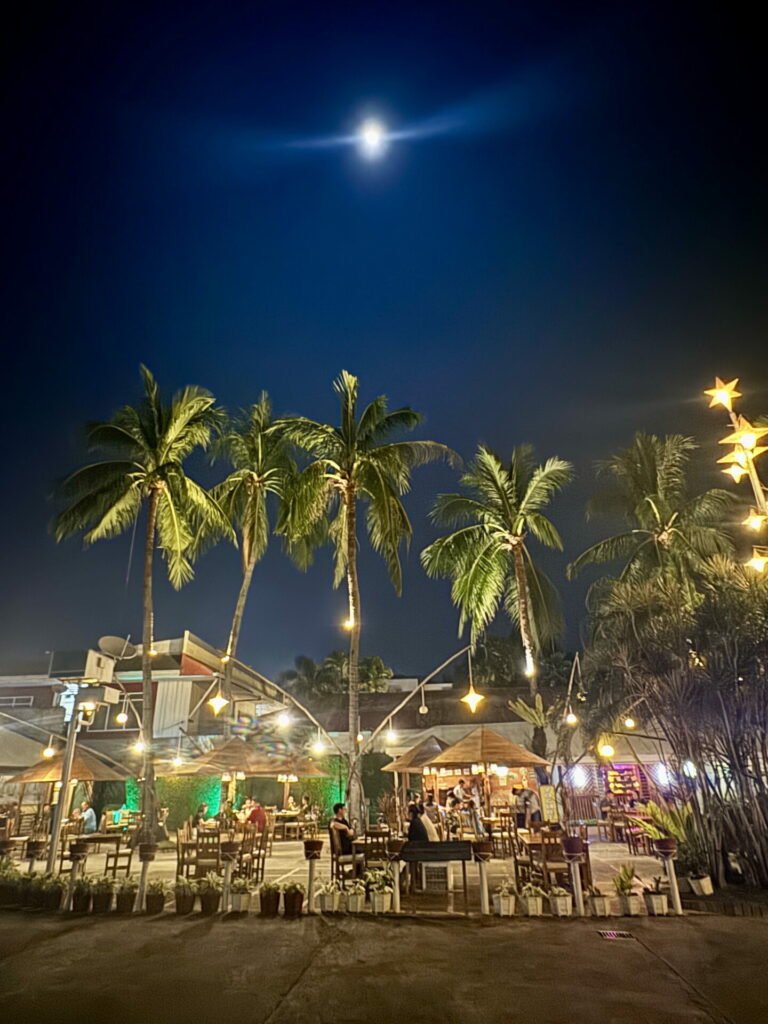 Kinabuch Grill & Bar Puerto Princesa