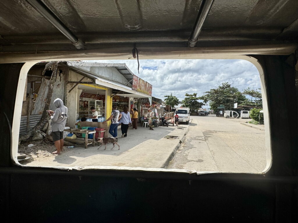 Tuk-tuk San Vicente Port Barton