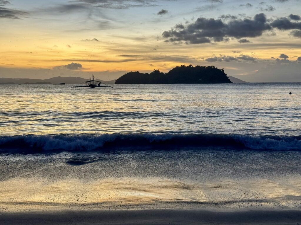Sunset San Vicente Port Barton