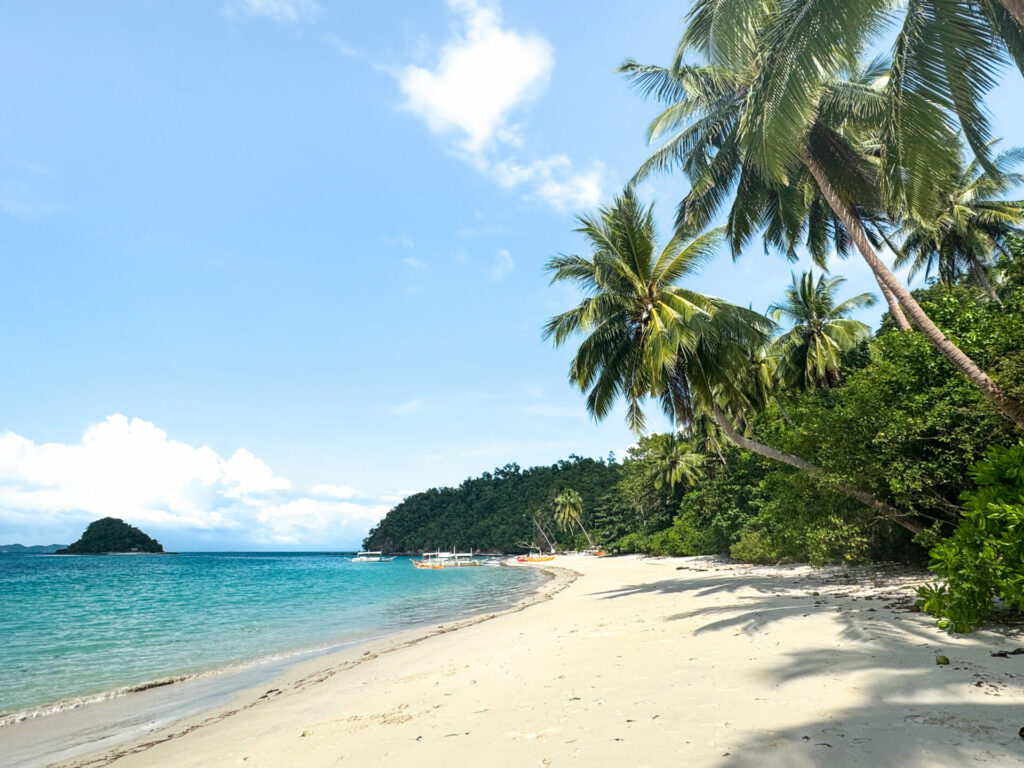 Camping Palawan Port Barton San Vicente